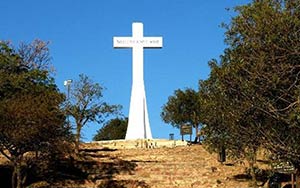 monumento a la cruz carlos paz